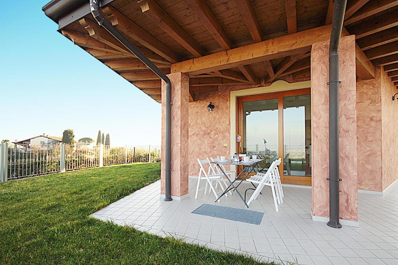 La Villa Degli Ulivi سويانو ديل لاغو المظهر الخارجي الصورة